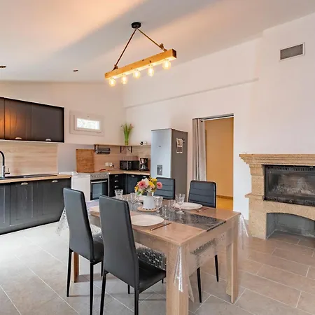 Holiday home Maison Marquet