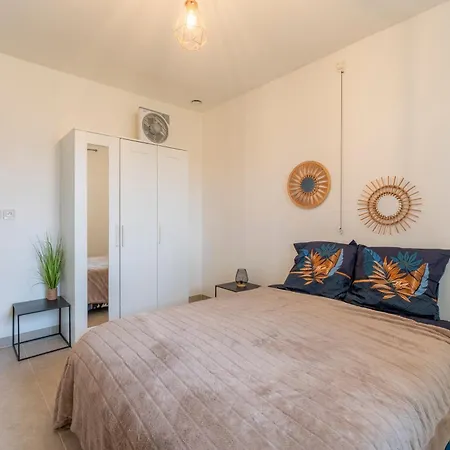 Holiday home Maison Marquet Beaucaire (Gard)